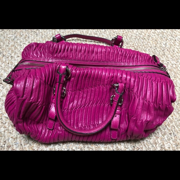 {{ Coach Fuchsia Ruched Bag with Dust Bag }} - Picture 2 of 7